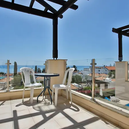 Villa Paradise Sunrise 10 *